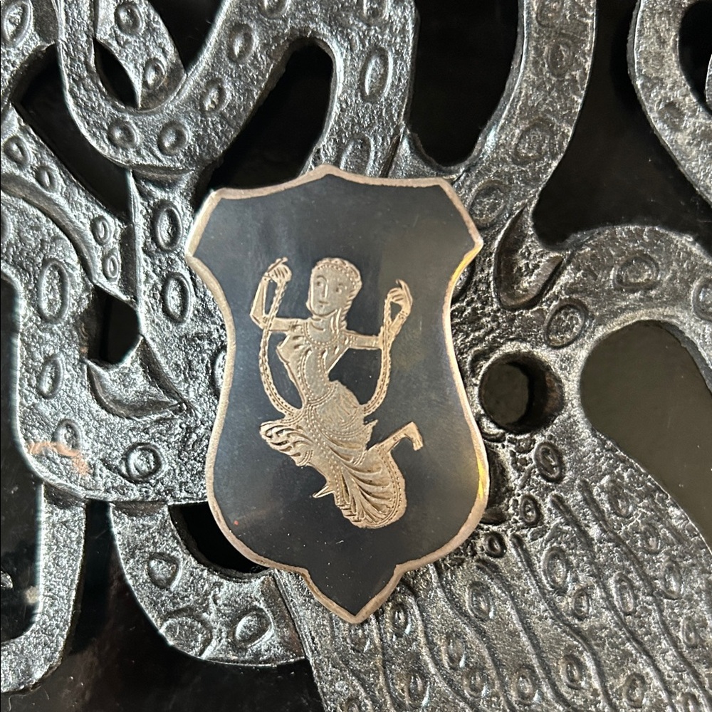3/$20 Siam sterling silver nielloware dress clip